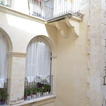 Casa D'alleri Bed & Breakfast Syracuse