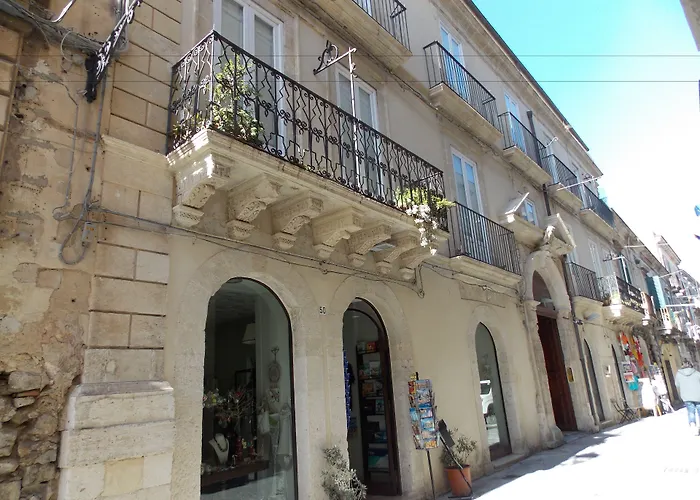 Alojamento de Acomodação e Pequeno-almoço Casa D'alleri Syracuse