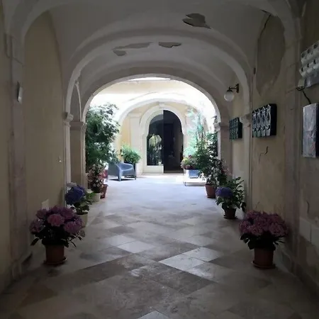 Casa D'alleri Bed & Breakfast 4*